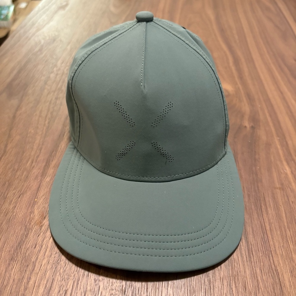 Ten Thousand Hybrid Hat
